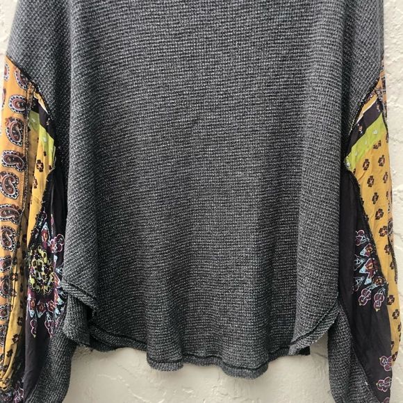 WE THE FREE PEOPLE Blossom Thermal Long Sleeve Size Small (Runs large) - Picture 6 of 11